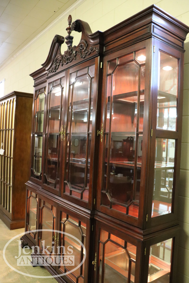 Henkel Harris Mahogany Connoisseur Display Cabinet – Jenkins Antiques